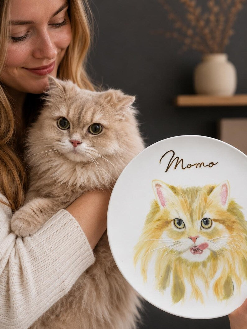 Personalized Pet Portrait Ceramic Plate – Hand-Painted Underglaze Art