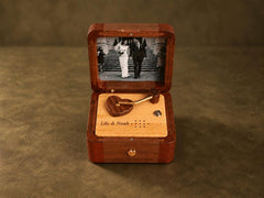 Personalized wooden photo music box – product photo 02