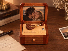Personalized wooden photo music box – product photo 10