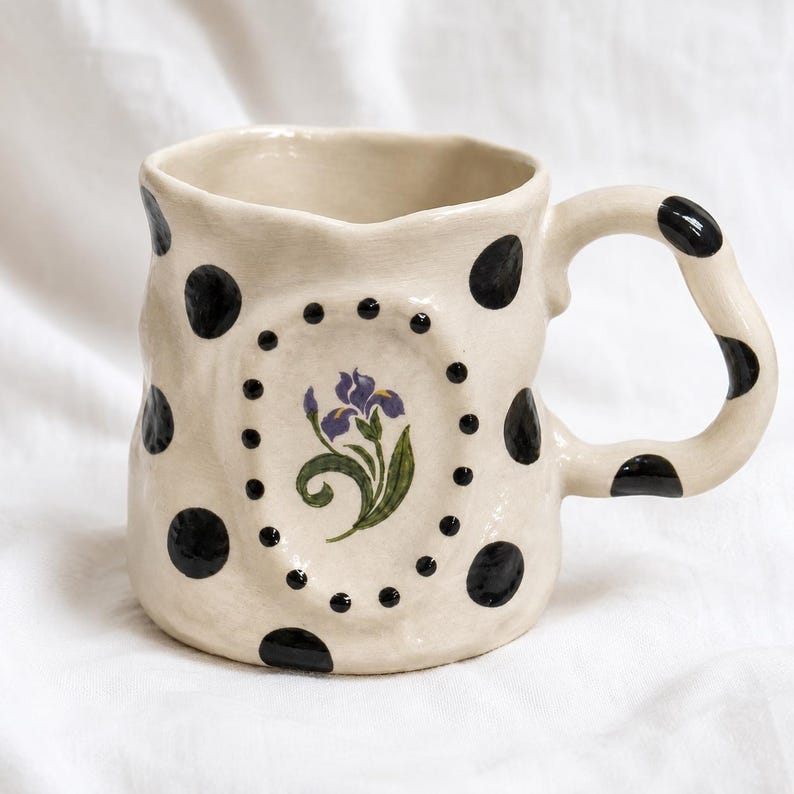 Hand-painted birth flower mug product photo 02